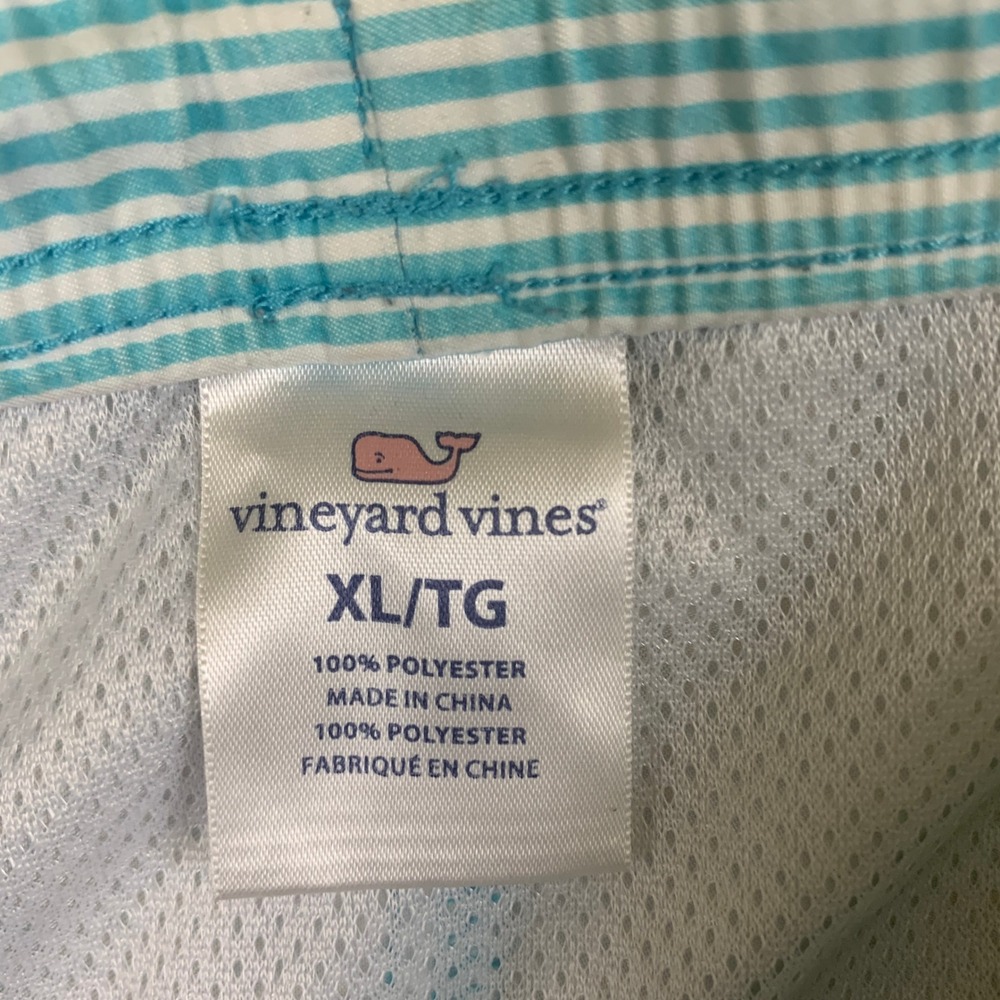 Vineyard Vines Mens XL Blue White Striped Swim Trunks Marlin Pocket Board Shorts - Picture 8 of 10